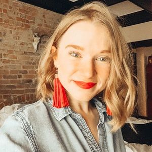 Meet your Posher, Lauren
